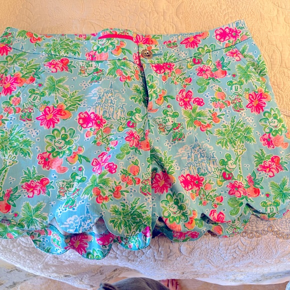 Lilly Pulitzer was a little Mickey’s hidden shorts - Picture 1 of 7